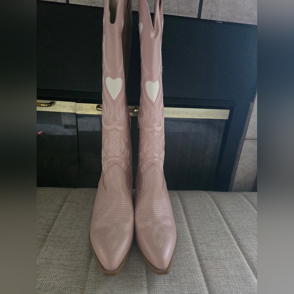 NEW Faux Leather Pink Heart Western-Style Women's Cowboy Boots Size 8 - Picture 8 of 10